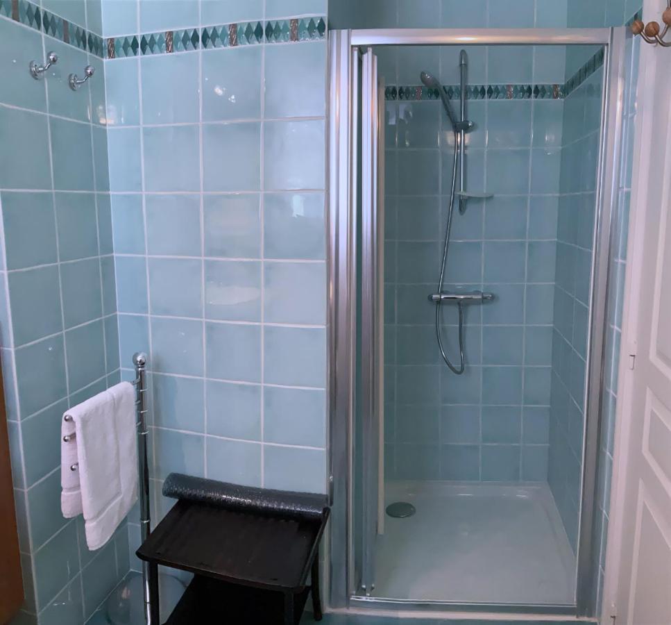 CHAMBRE D'HOTES Les Volets Bleus - VILLA L'OLIVIER côté mer Vaux-sur-Mer Esterno foto